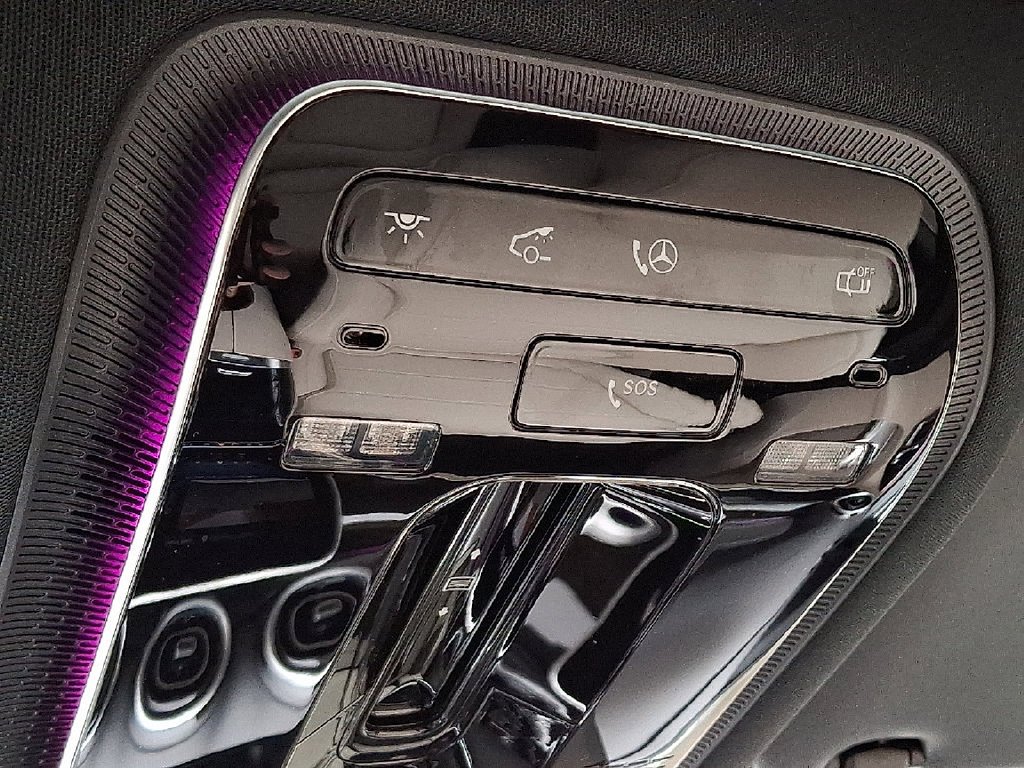 Used 2026 Polar White Mercedes-Benz GLC 300 image 17