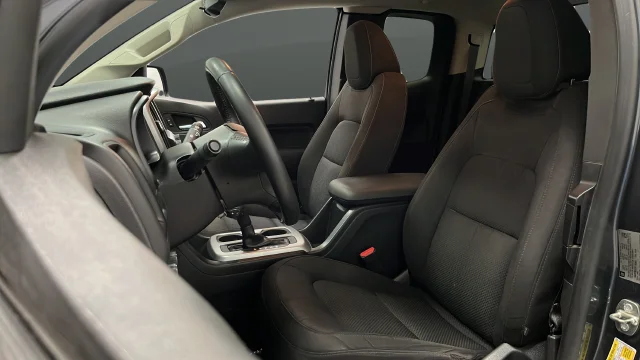 Used 2015 Cyber Gray Metallic Chevrolet LT image 9