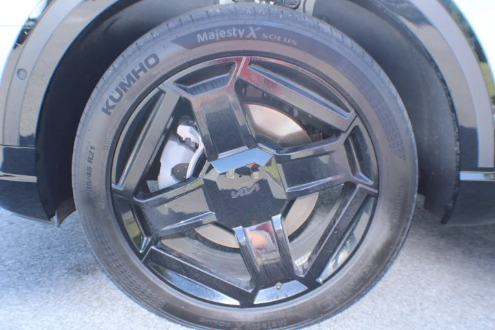Used 2027 Gray Kia X-Line SX-Prestige image 5