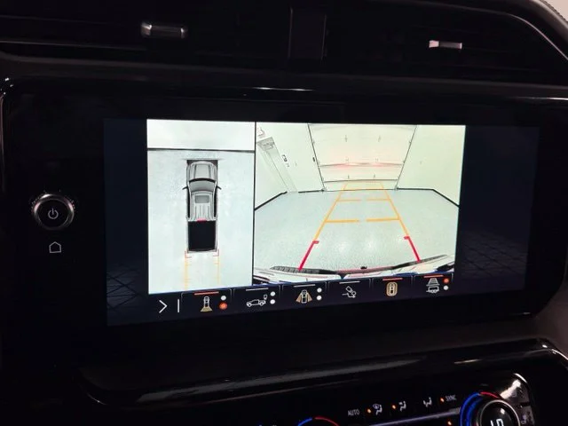 Used 2024 Red GMC AT4 image 26