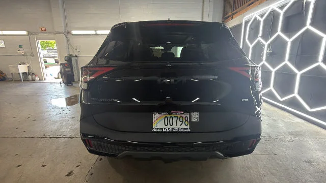 Certified Used 2025 Black Kia X-Line Prestige image 4