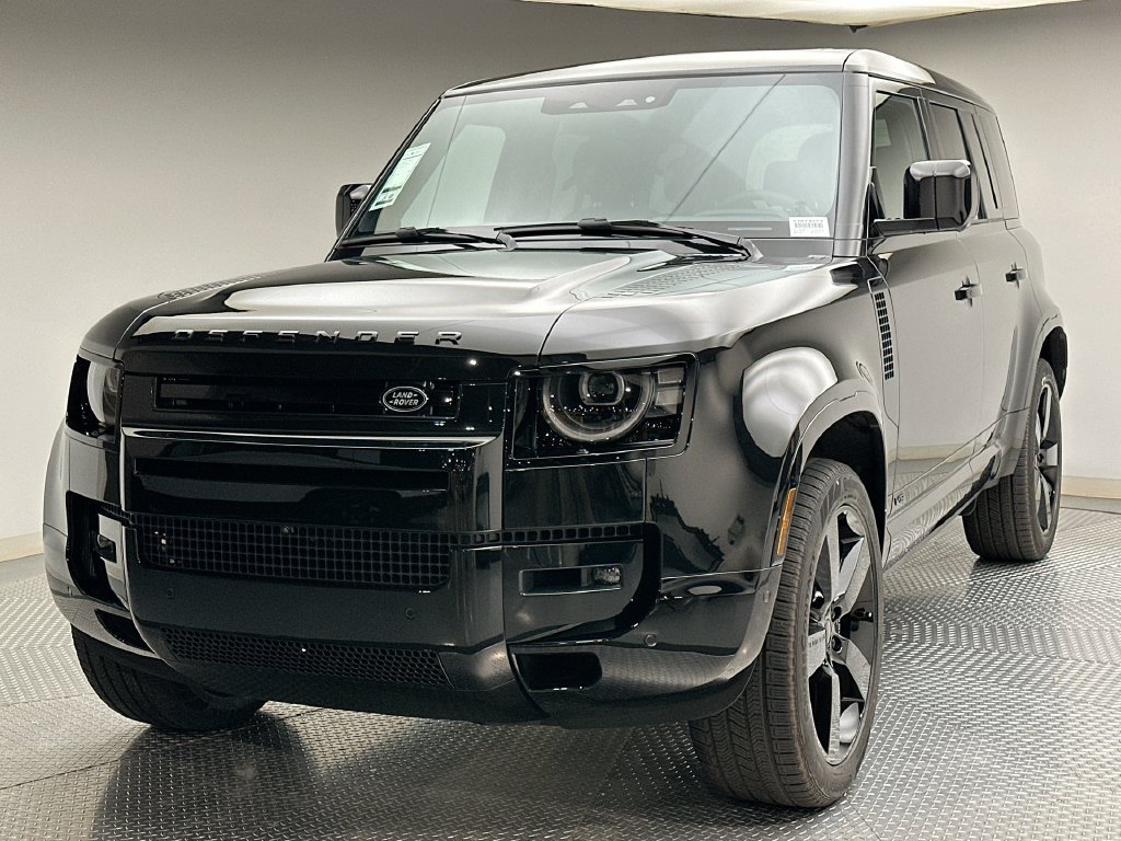 New 2026 Santorini Black Metallic Land Rover V8 image 1