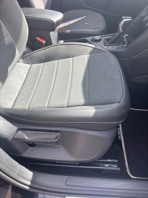 2023 Volkswagen Taos SE - Photo 38