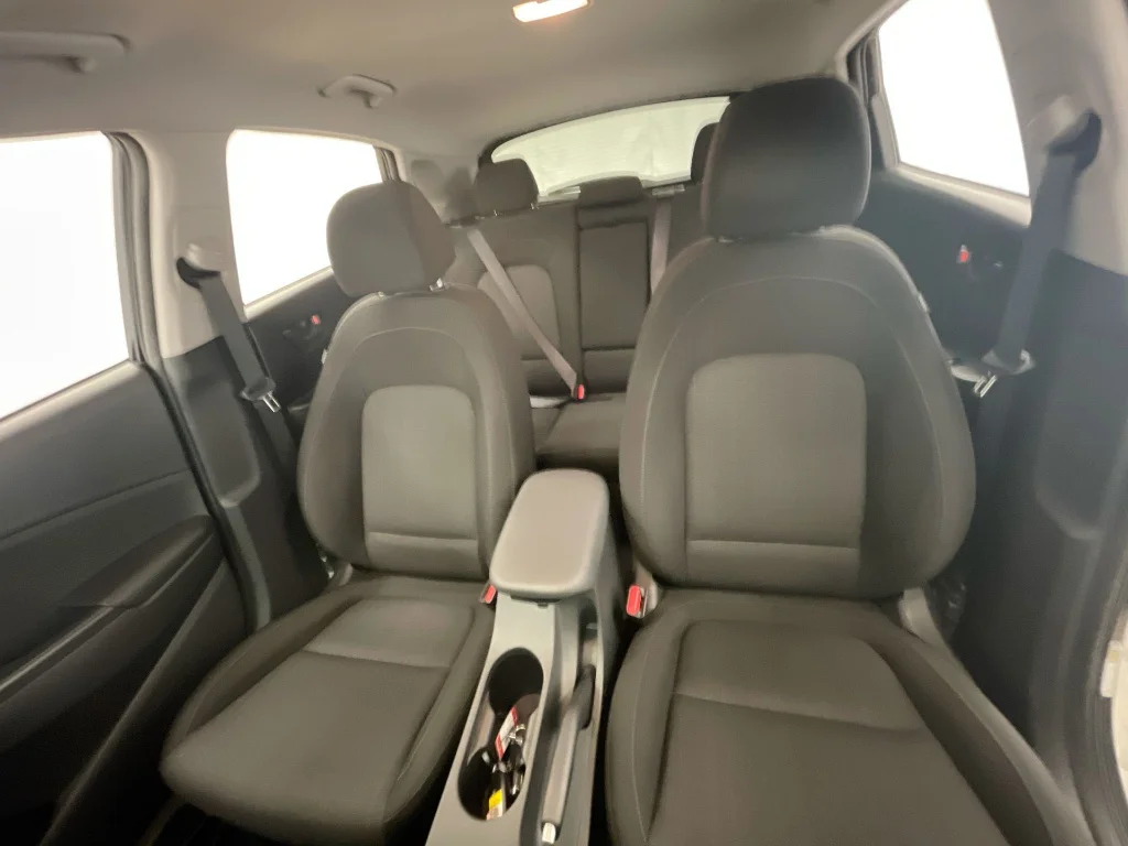 Used 2023 Black Hyundai SEL image 19