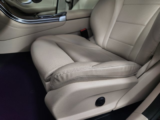 2020 Mercedes-Benz GLC GLC300 - Photo 13
