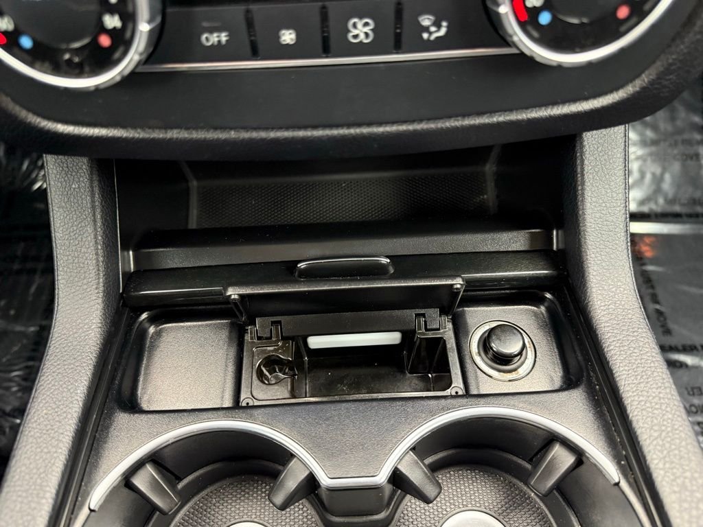 Used 2019 White Mercedes-Benz GLE 400 image 54