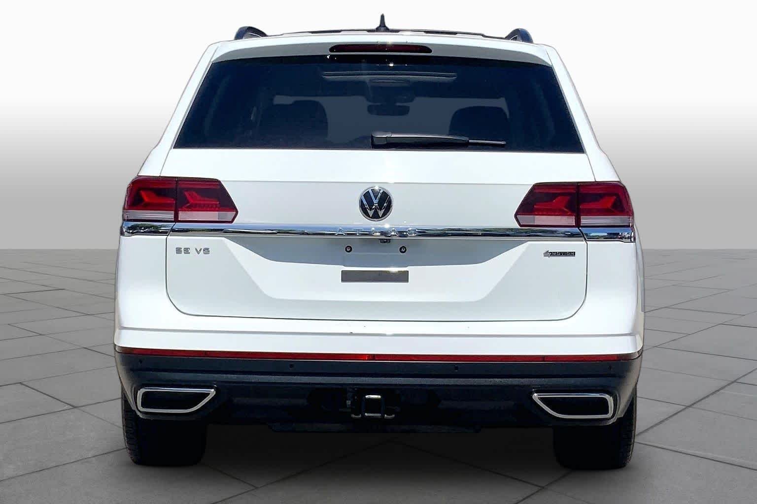 Used 2023 Pure White Volkswagen 3.6L V6 SE w/Technology image 5
