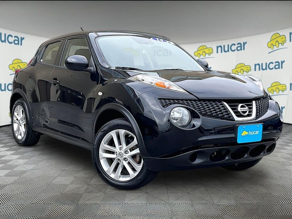 Used 2014 Black Nissan S image 1