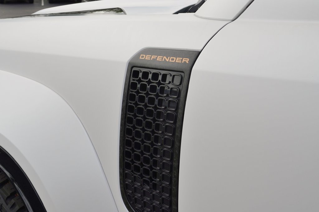 New 2026 Fuji White Land Rover OCTA image 10