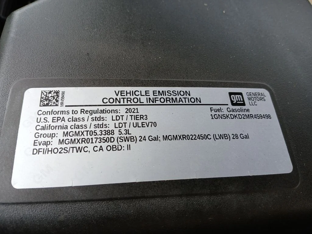 Used 2021 Gray Chevrolet Z71 image 35