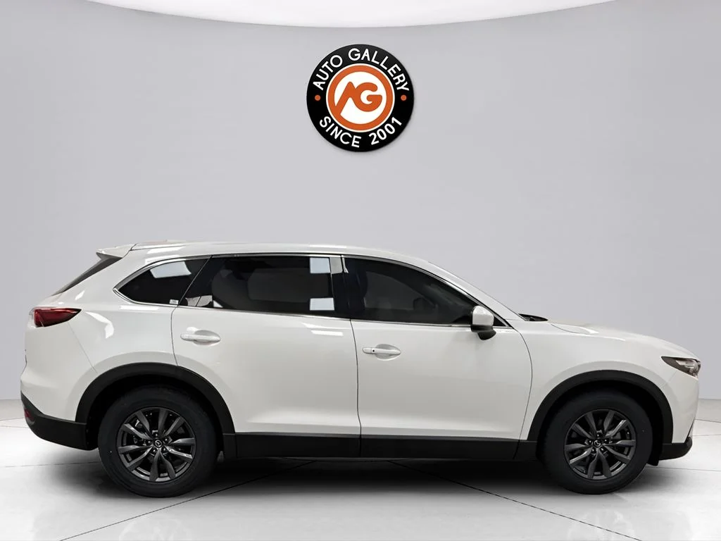 Used 2022 White Mazda Touring image 2