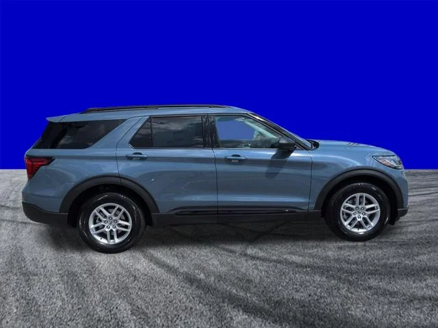 New 2026 Vapor Blue Metallic Ford Active image 3