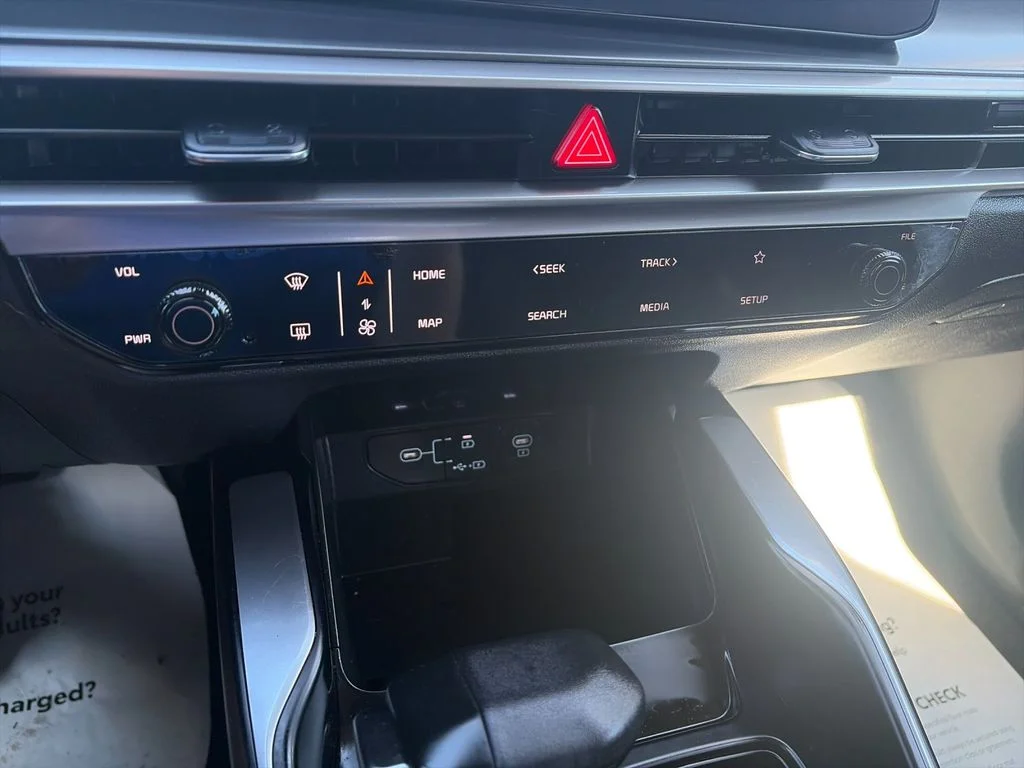 Used 2024 Silver Kia LX image 24
