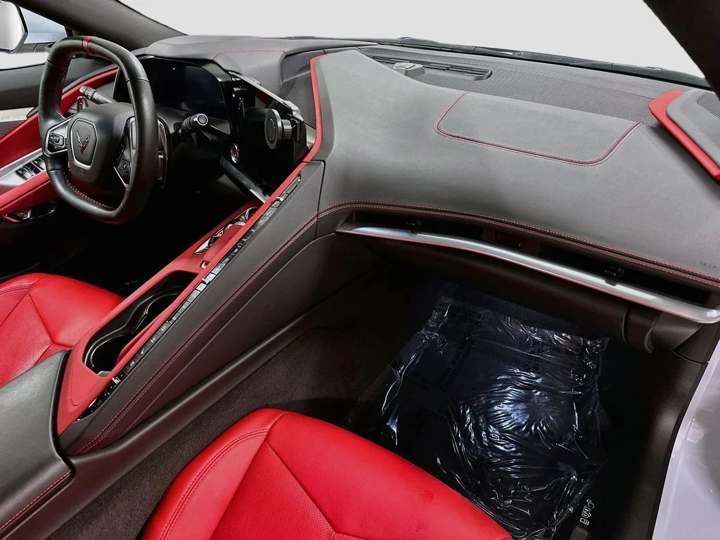 Used 2024 White Chevrolet Stingray image 25