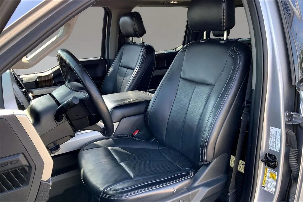 Used 2020 Silver Metallic Ford Lariat image 25