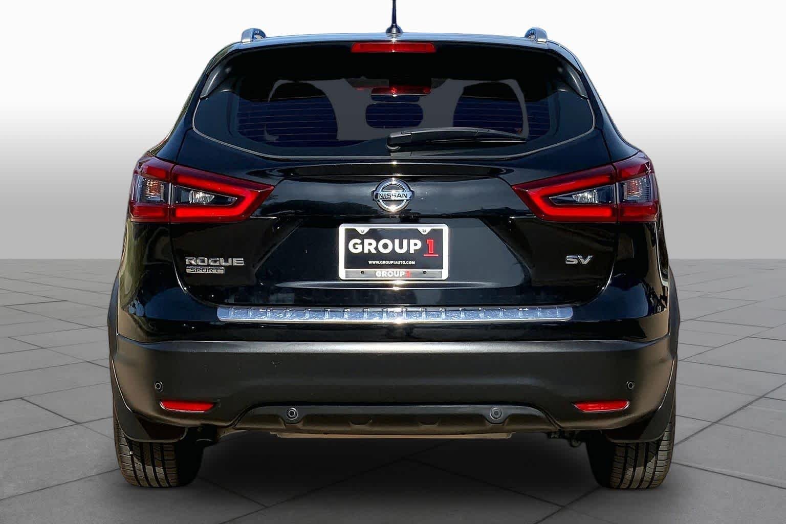Pre-Owned 2020 Nissan Rogue Sport SV FWD Xtronic CVT