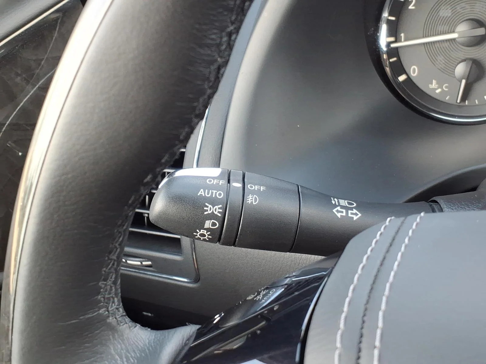 Used 2023 Anthracite Gray INFINITI Sensory image 27