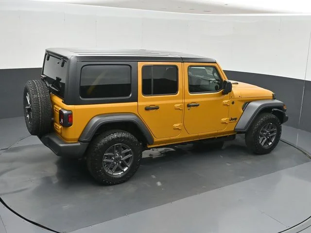 New 2026 Goldilocks Exterior Paint Jeep Sport S image 31