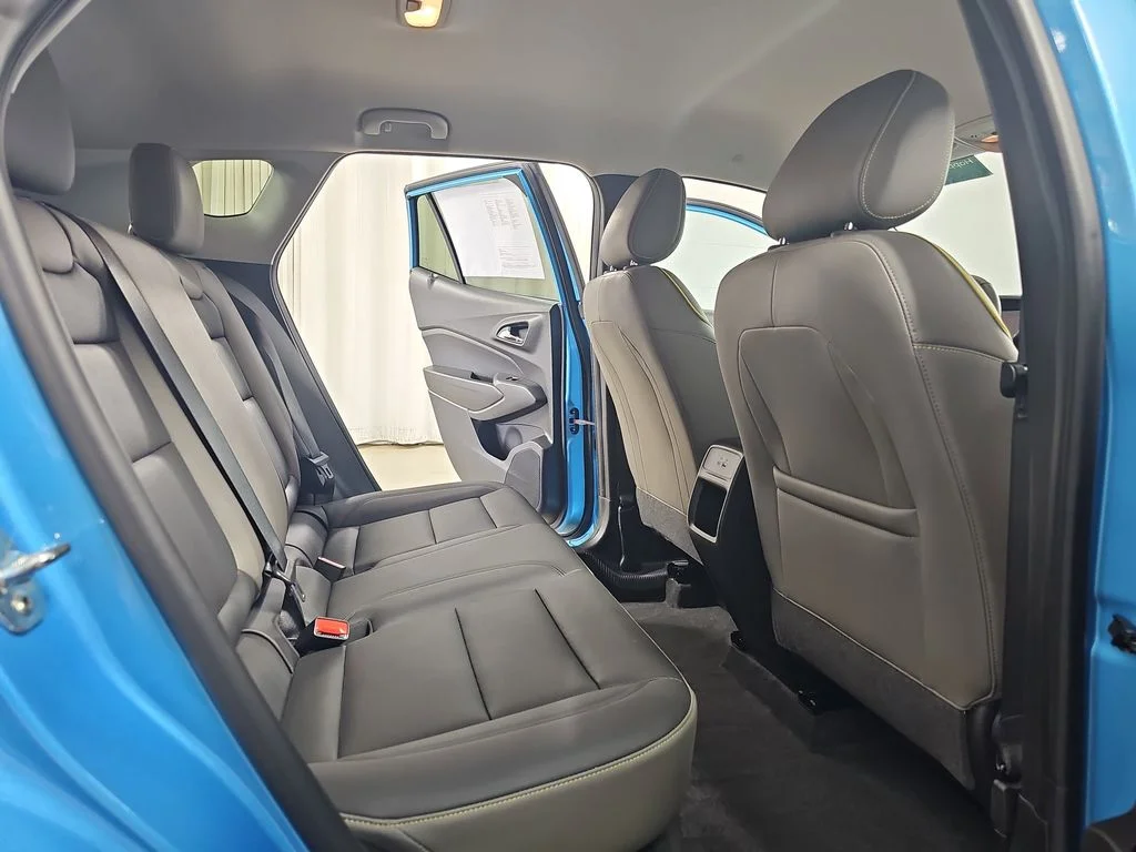 Certified Used 2025 Blue Chevrolet ACTIV image 14