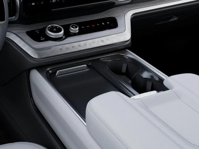 New 2027 White Ford Platinum image 15