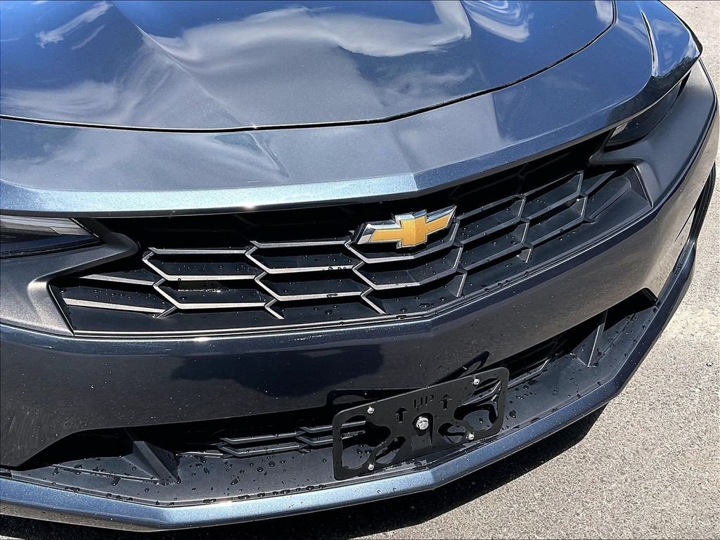 Used 2020 Gray Chevrolet 1LT image 27