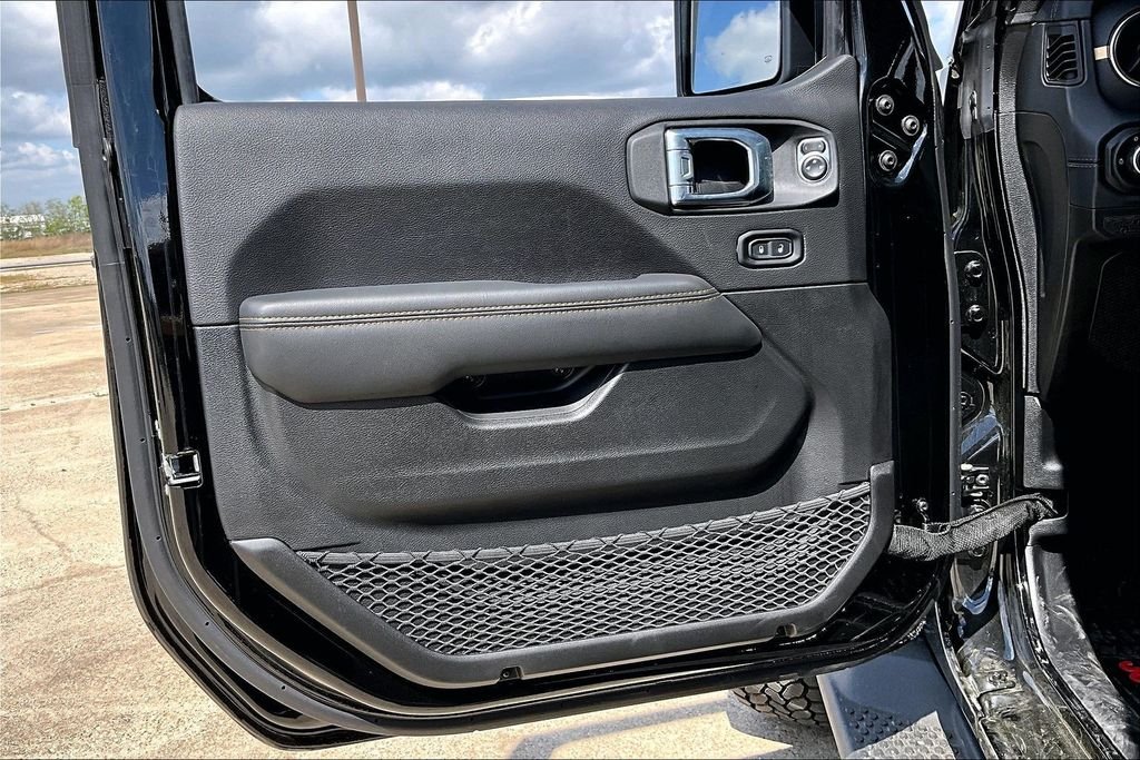 New 2026 Jeep Wrangler Sahara 4D Sport Utility