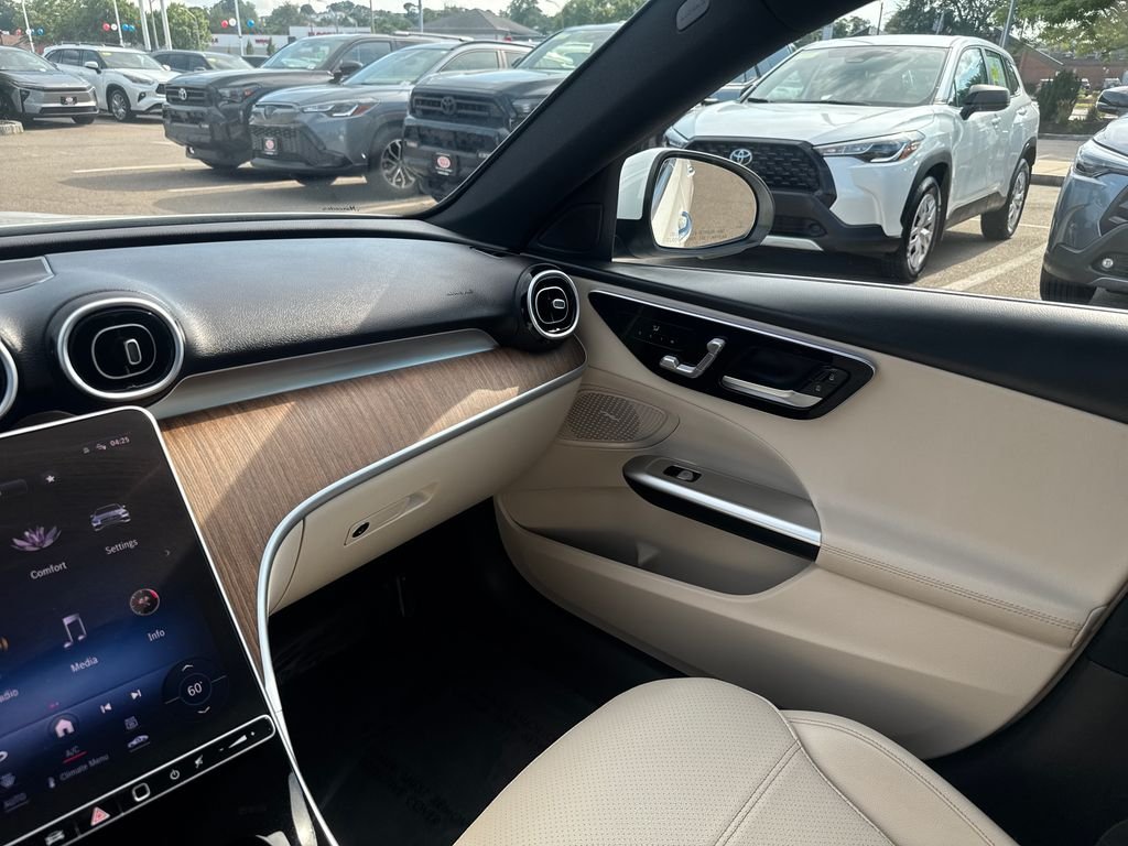 Used 2024 White Mercedes-Benz C 300 image 28