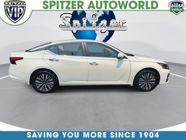 Certified Used 2023 White Nissan 2.5 SV image 10