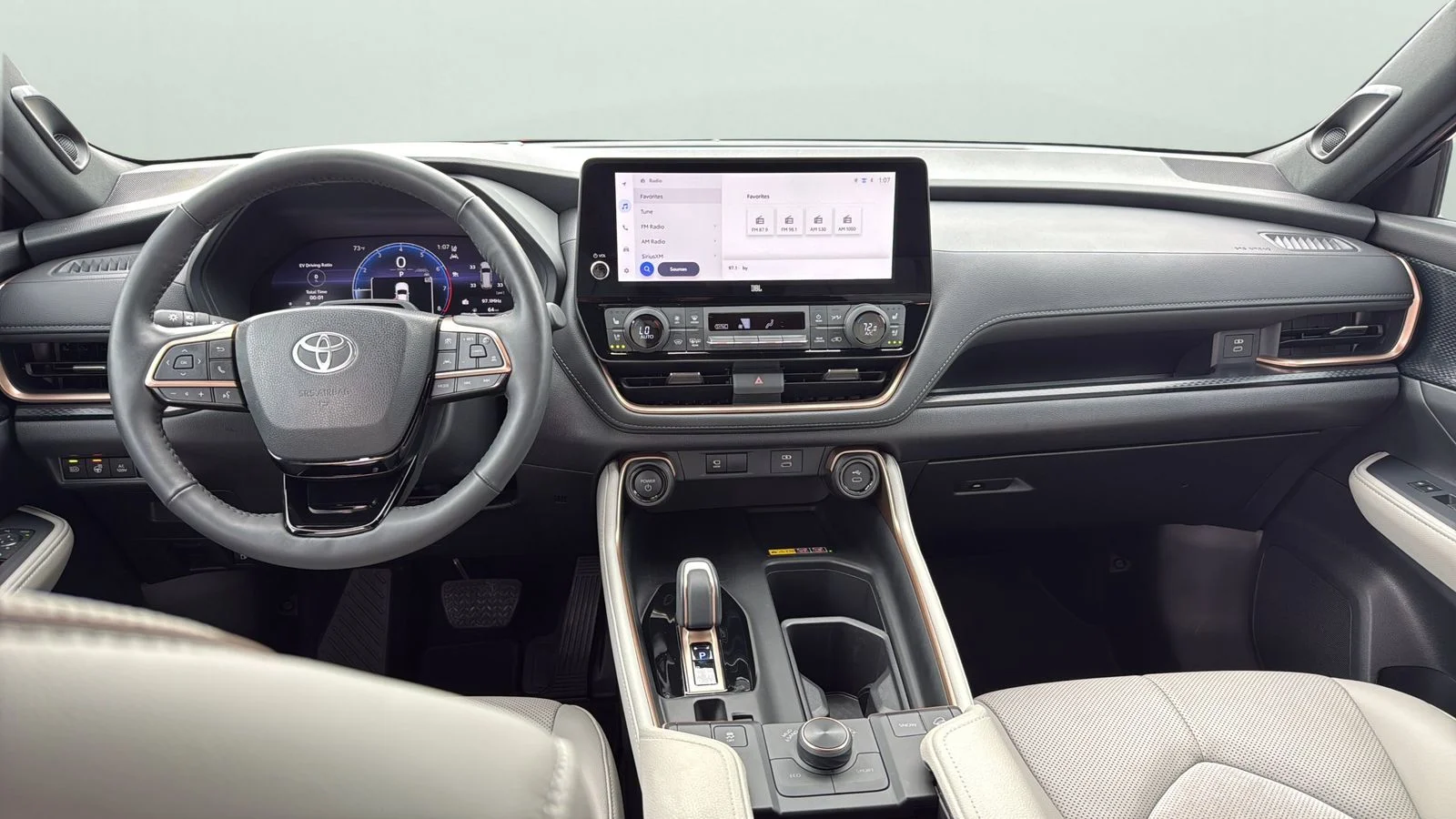 Used 2025 Blue Toyota MAX Platinum image 21