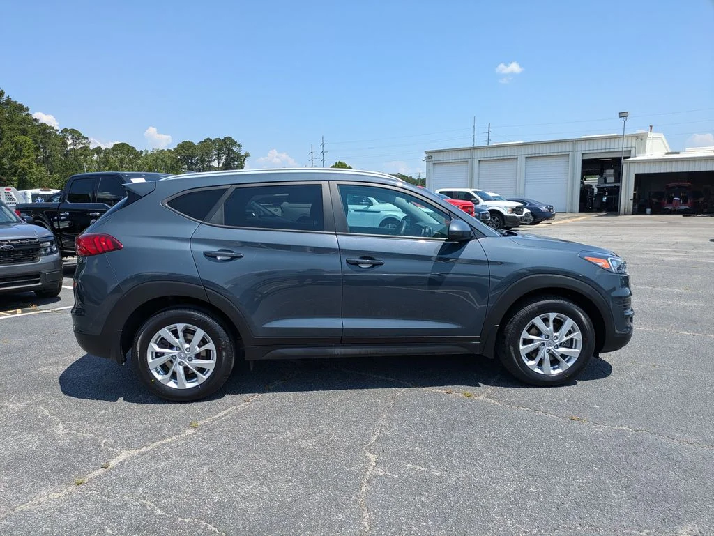 Certified Used 2021 Dusk Blue Hyundai Value image 3