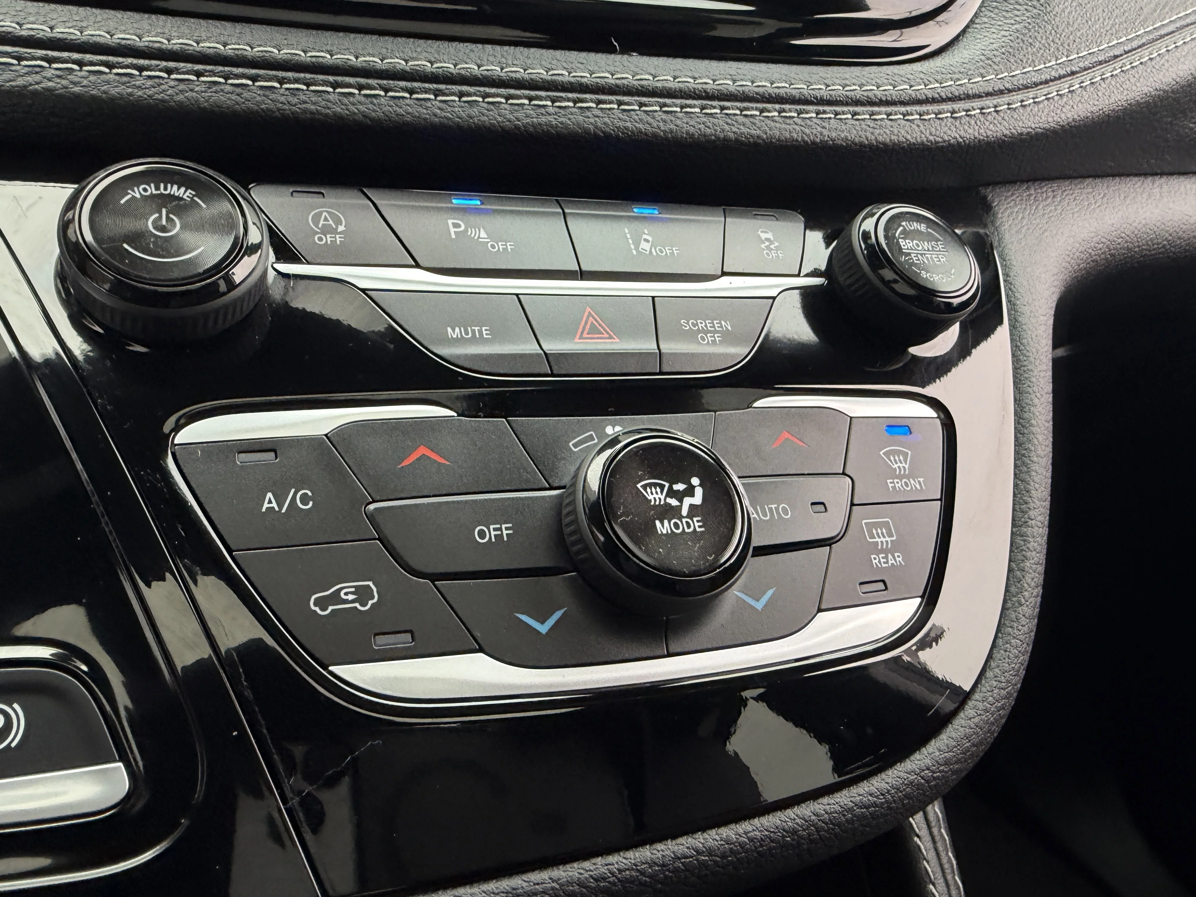 2026 Chrysler Pacifica Limited - Photo 41