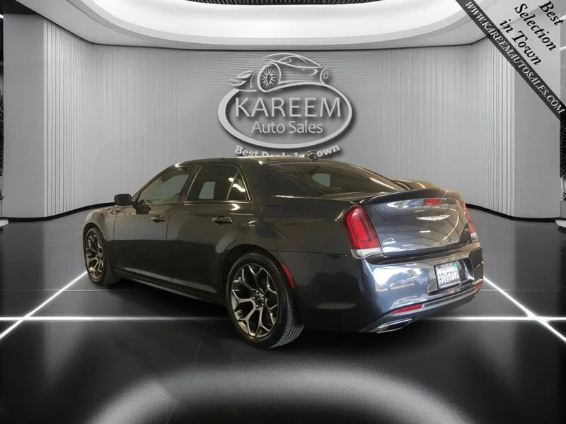 Used 2018 Maximum Steel Metallic Clearcoat Chrysler 300S image 7