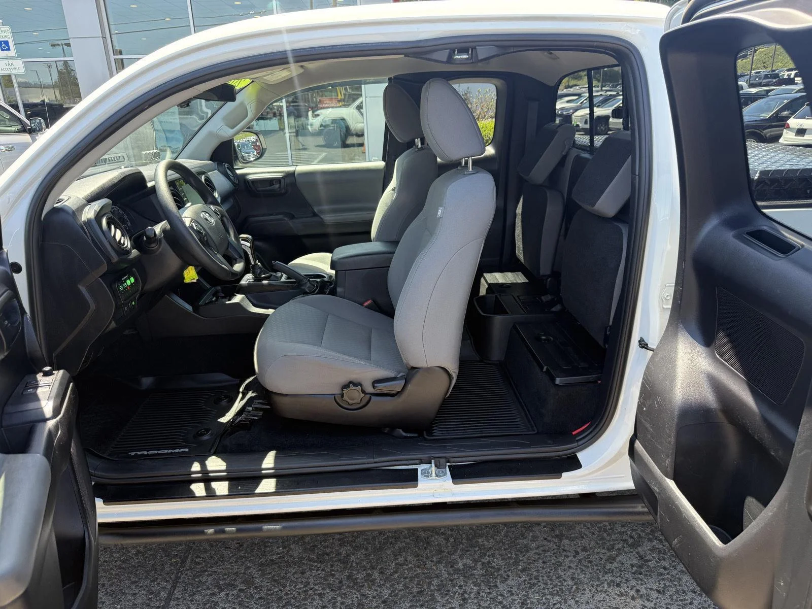 Used 2020 Super White Toyota SR5 image 10