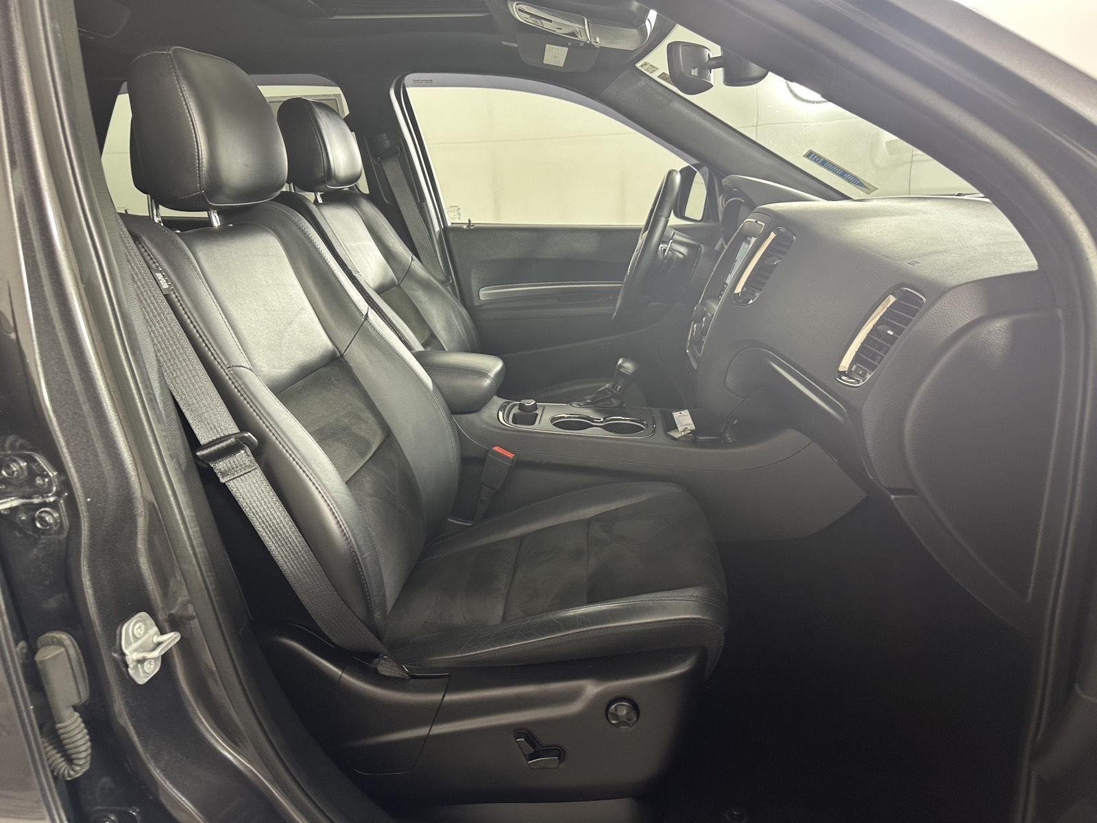 Used 2020 Granite Crystal Metallic Dodge R/T image 33