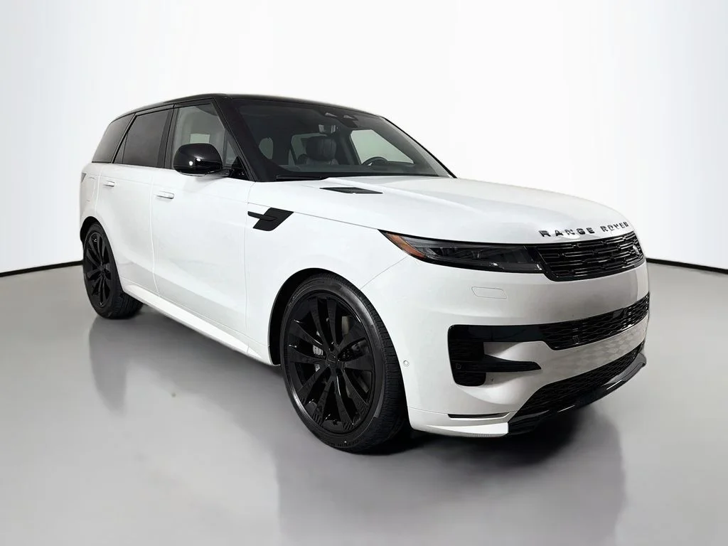New 2026 Fuji White Land Rover Dynamic SE image 3