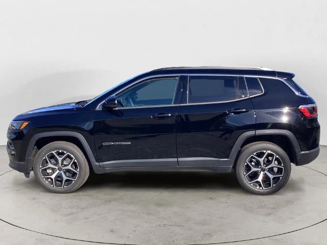 New 2026 Diamond Black Jeep LIMITED 4X4 image 2