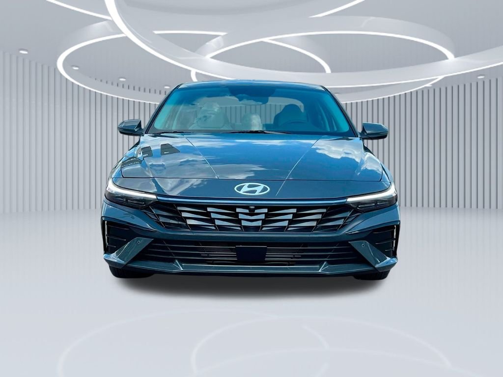 2025 Hyundai Elantra Limited - Photo 31