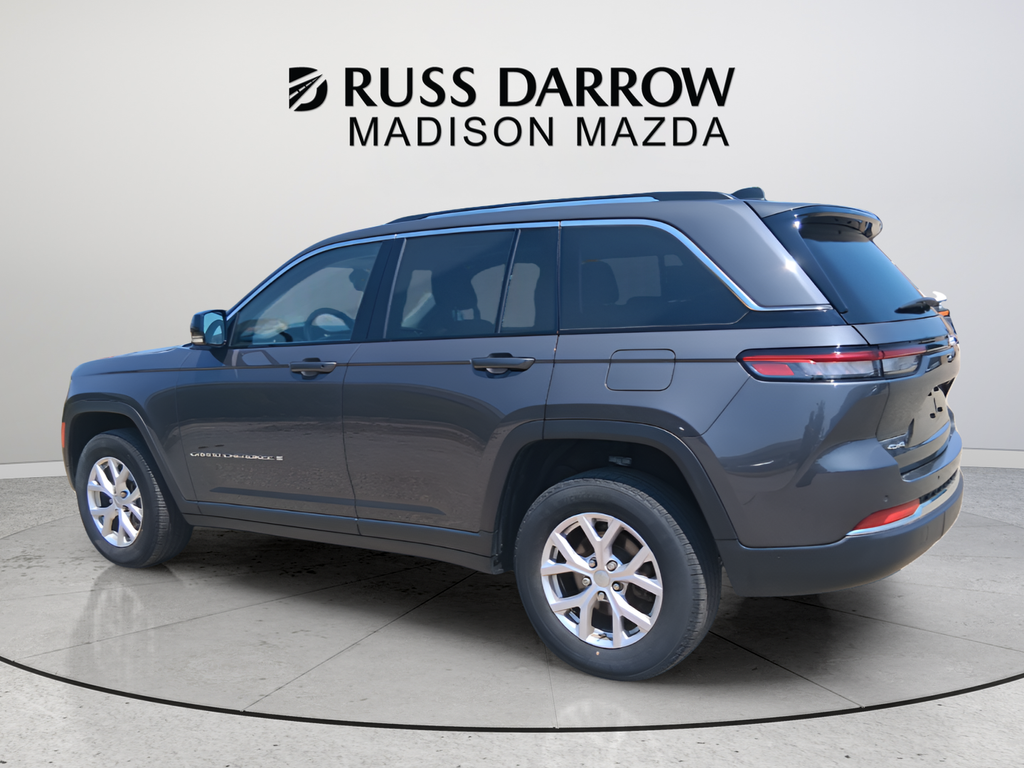 Used 2022 Gray Jeep Limited image 3