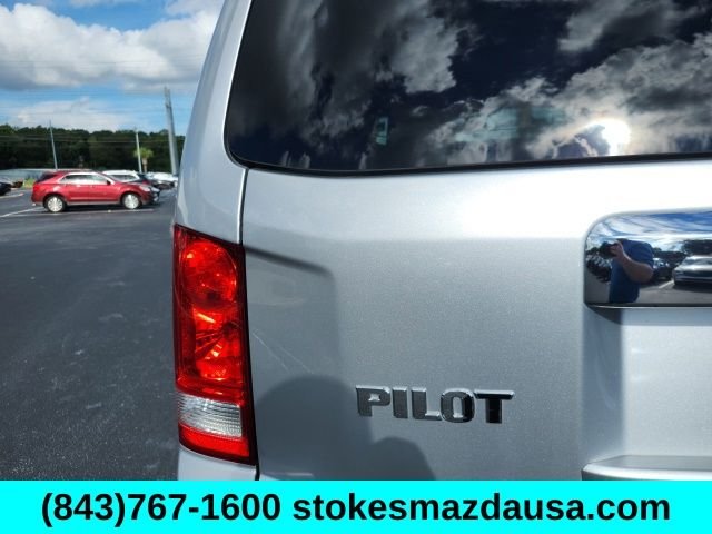 Used 2014 Silver Honda EX-L image 29