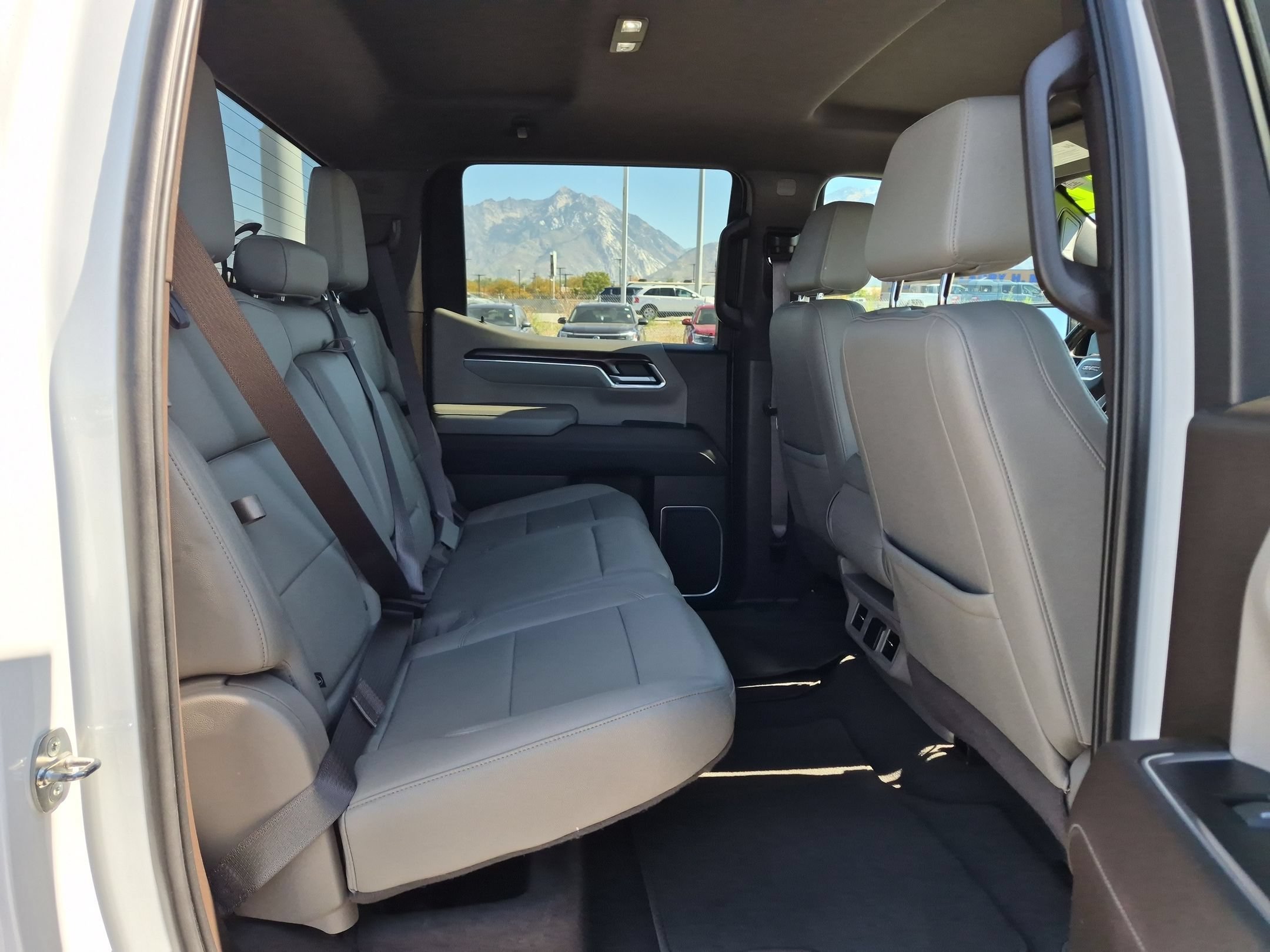 Used 2022 Summit White GMC SLT image 29