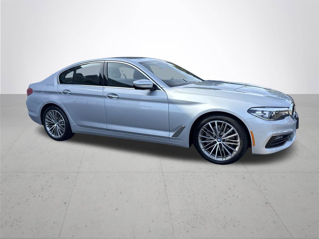 Used 2018 Glacier Silver Metallic BMW 530i xDrive image 5