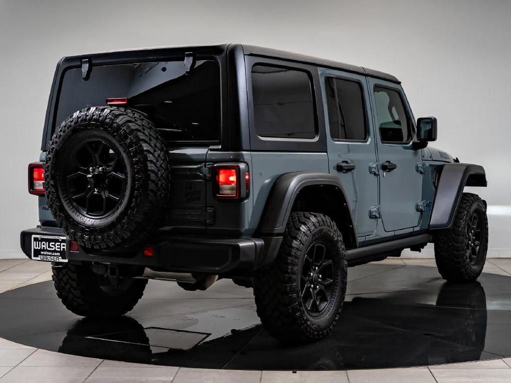 Used 2025 Anvil Clear Coat Jeep Willys 4xe image 10