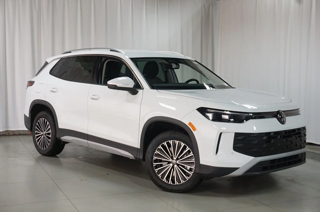 New 2026 Pure White Volkswagen 2.0T S image 3