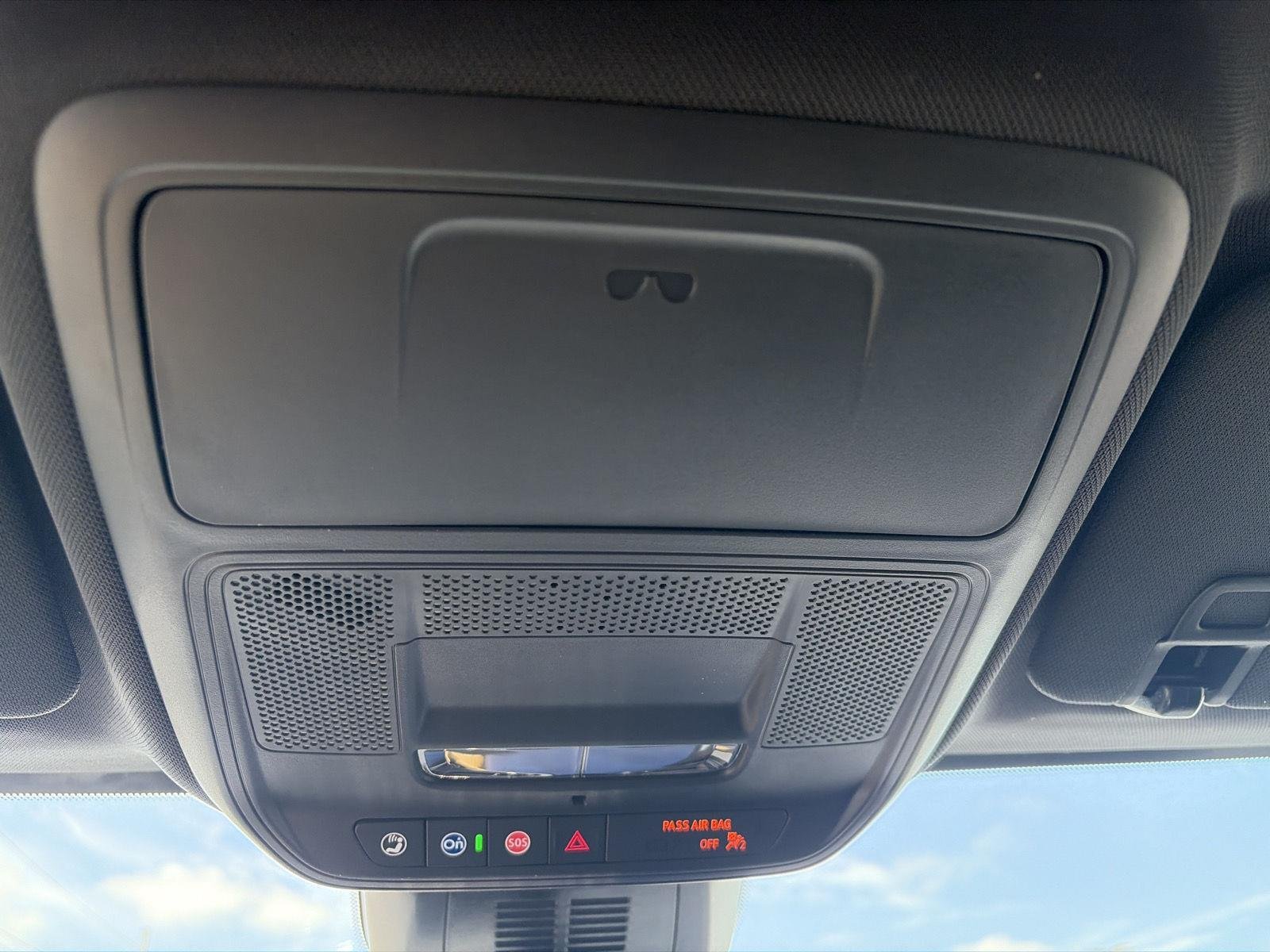 2027 Chevrolet Equinox LT - Photo 28