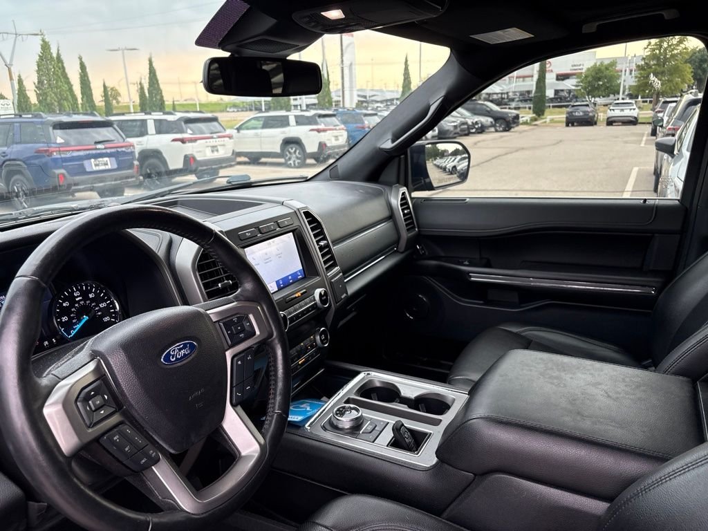 Used 2021 Black Ford XLT image 4