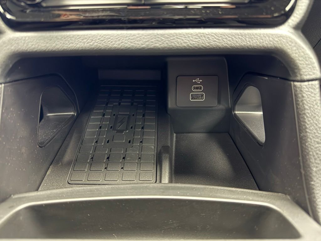 New 2026 Shadow Black Ford XLT image 51