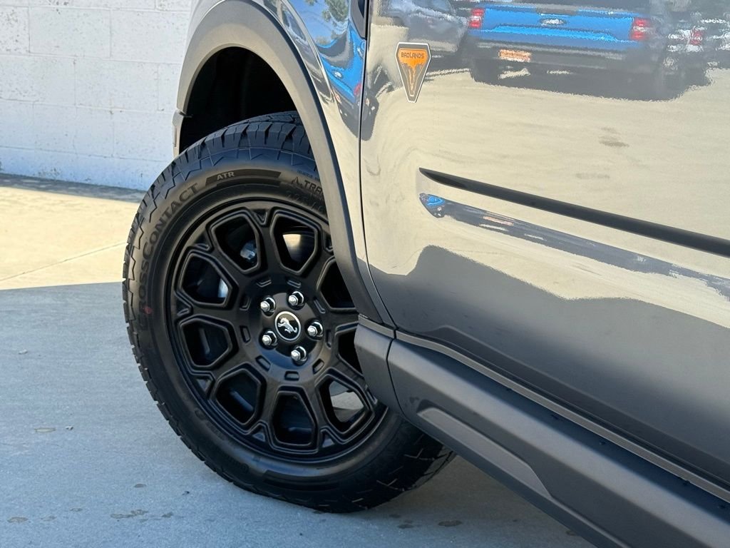 New 2026 Carbonized Gray Metallic Ford Badlands® image 15