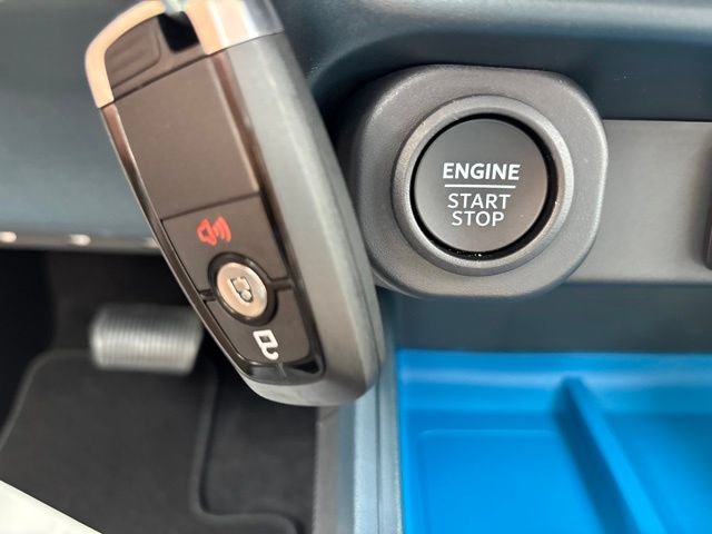 New 2026 Oxford White Ford XLT image 21