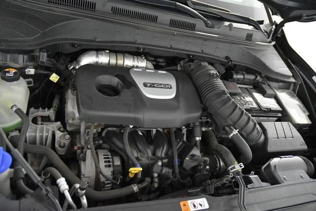 Used 2021 Black Hyundai Ultimate image 45
