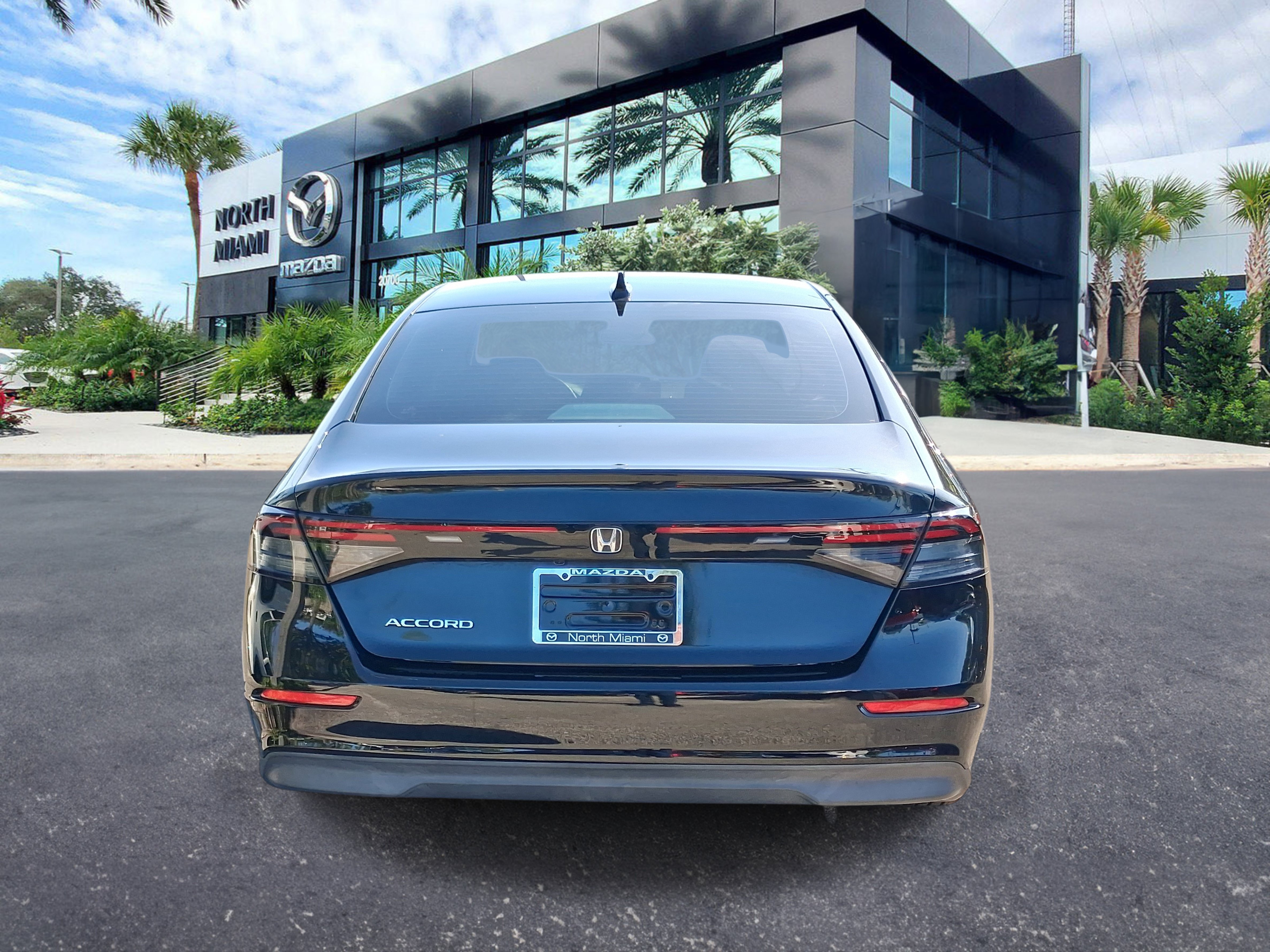 Used 2023  Honda EX image 4